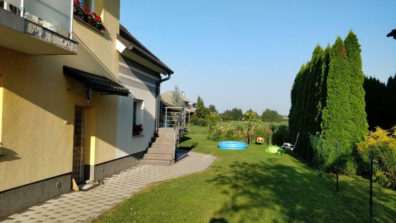 Ana'S Place เซเลีย ภายนอก รูปภาพ